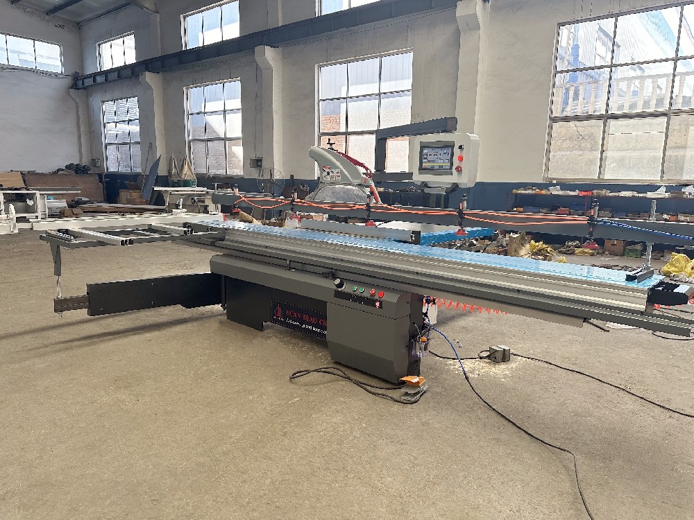 Sliding Table Saw Operation Manual